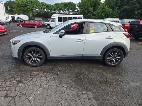 Used 2018 MAZDA CX-3 Touring w/ Preferred Equipment Package AWD/4WD image 5