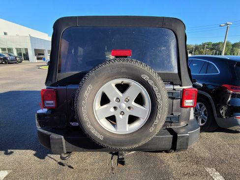 Used 2016 Jeep Wrangler Unlimited Sport w/ Quick Order Package 24S AWD/4WD image 5