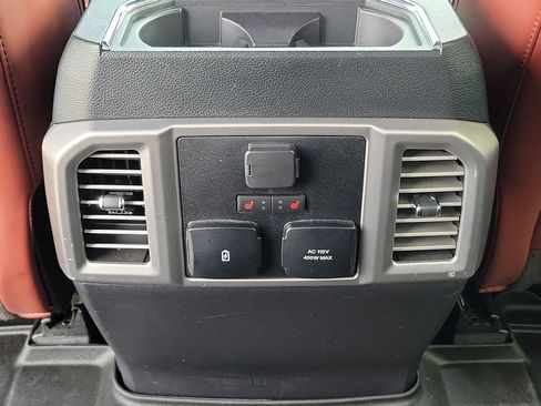 Used 2019 Ford F150 Platinum w/ Equipment Group 701A Luxury AWD/4WD image 14