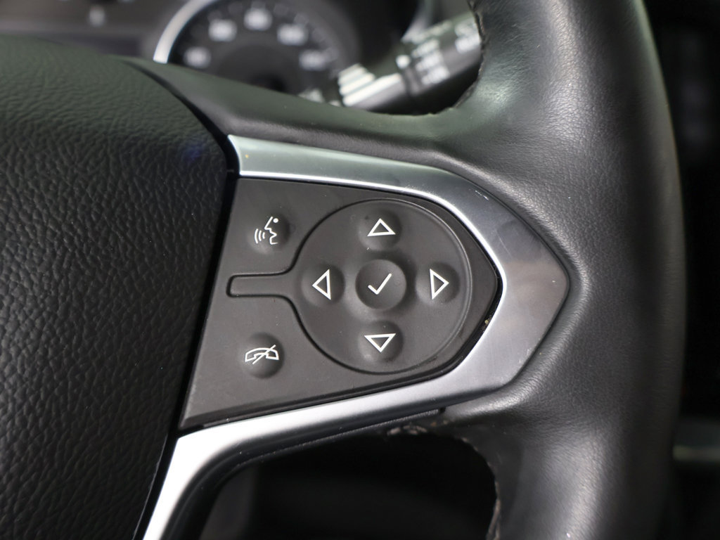 Used 2023 Chevrolet Traverse LT AWD/4WD image 46