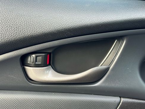 Used 2021 Honda Civic Sport image 21