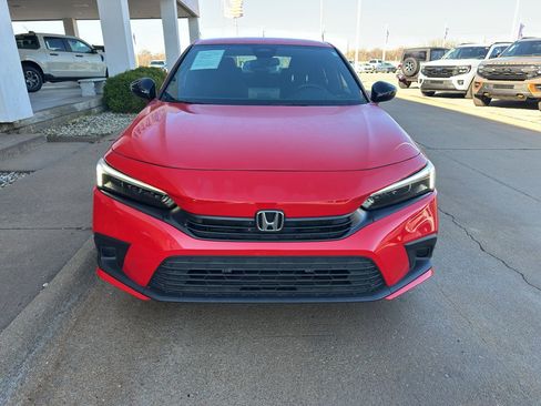 Used 2023 Honda Civic Sport image 8