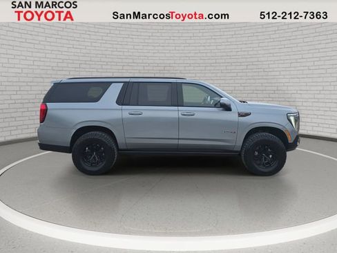 Used 2025 GMC Yukon XL AT4 Ultimate image 4