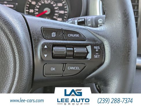 Used 2017 Kia Sorento FWD w/ LX Convenience Package image 22