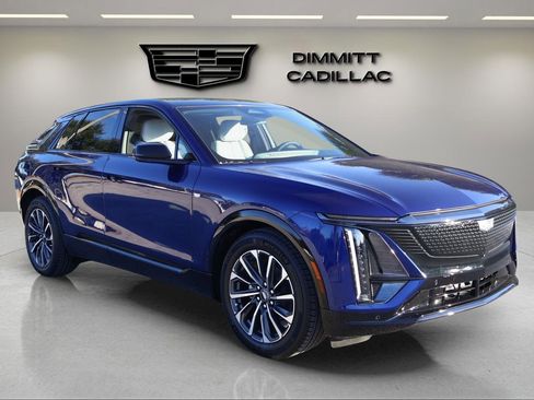 New 2026 Cadillac Lyriq Sport image 7