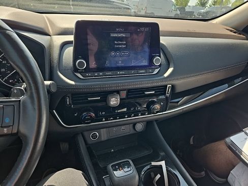 Used 2023 Nissan Rogue SL AWD/4WD image 19