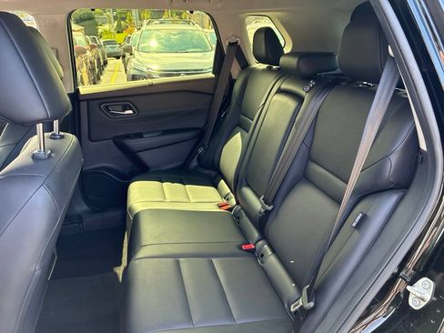 Certified 2023 Nissan Rogue SV w/ SV Premium B Package AWD/4WD image 27