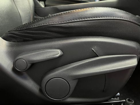 Used 2022 Jeep Compass Limited image 27