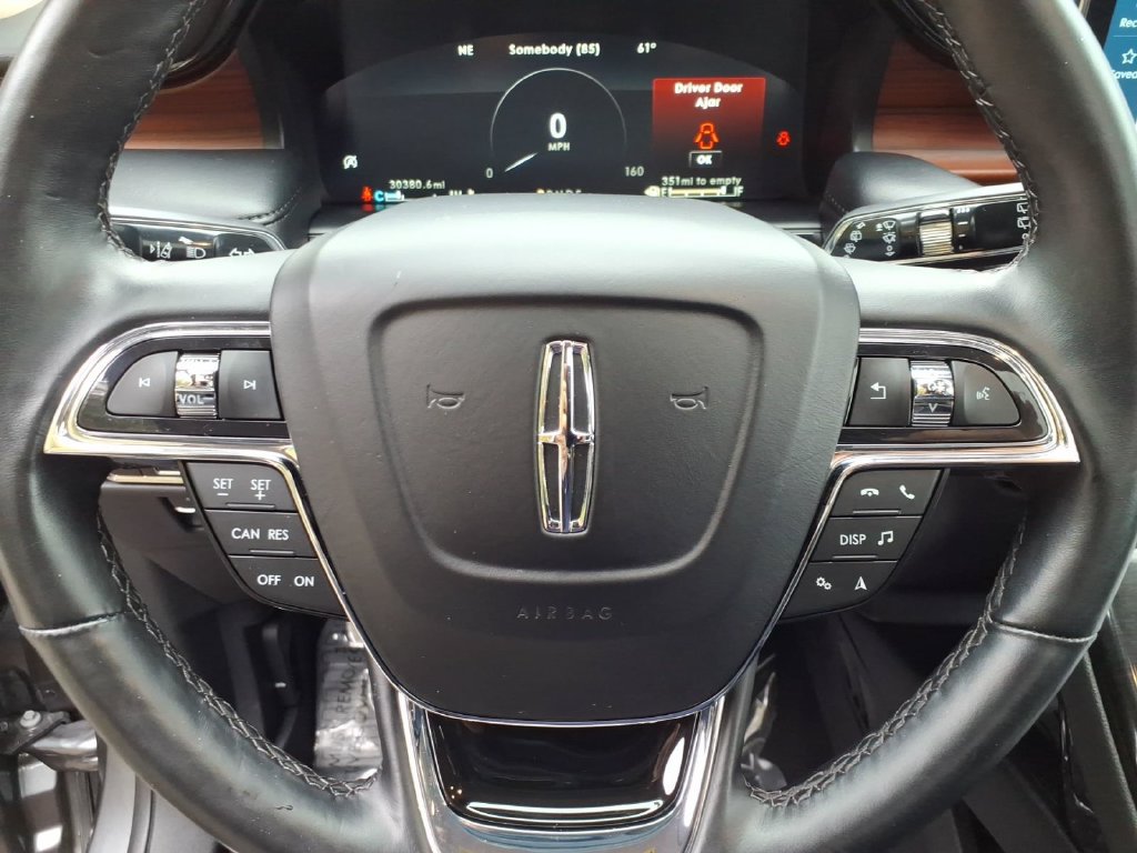 Used 2023 Lincoln Nautilus Reserve w/ Monochromatic Package AWD/4WD image 29