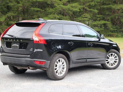 Used 2010 Volvo XC60 T6 AWD/4WD image 3