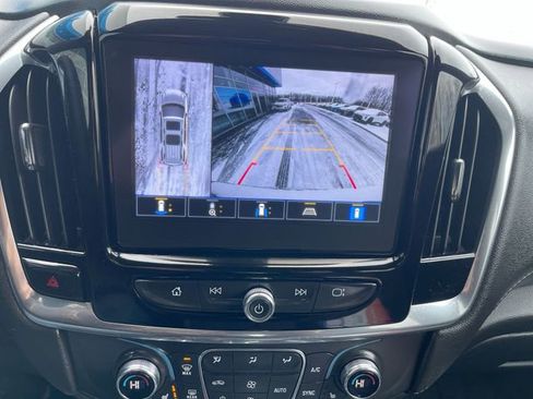 Certified 2023 Chevrolet Traverse LT w/ Rear Camera Mirror Package AWD/4WD image 14