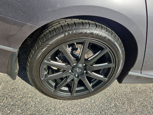 Used 2018 Honda Accord Touring image 6