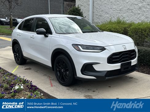 Certified 2026 Honda HR-V Sport image 1