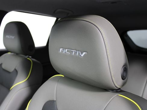 Used 2026 Chevrolet Trax ACTIV FWD image 13