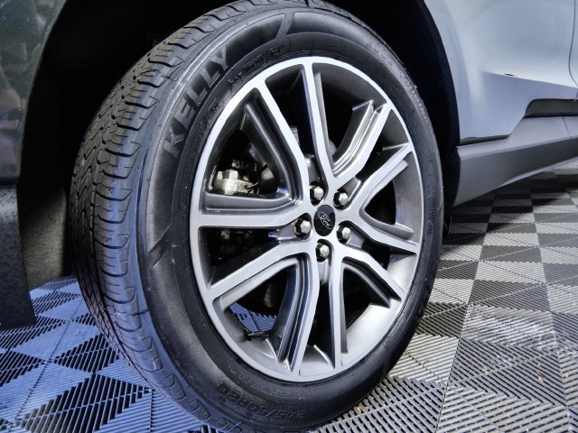 Certified 2024 Ford Edge Titanium AWD/4WD image 9