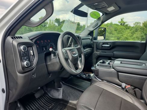 Used 2022 GMC Sierra 2500 Pro w/ Convenience Package AWD/4WD image 13
