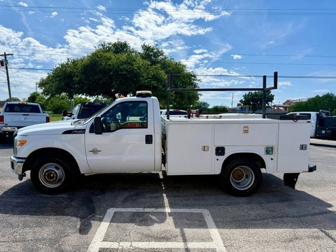 Used 2011 Ford F350 XL w/ XL Value Pkg RWD image 6