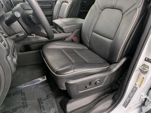 Used 2024 RAM 1500 Limited w/ Body Color Bumper Group image 9