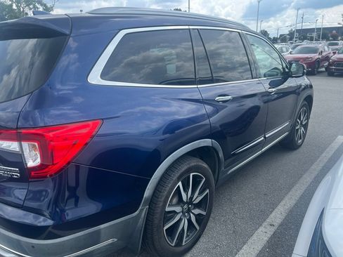 Used 2020 Honda Pilot Touring image 3