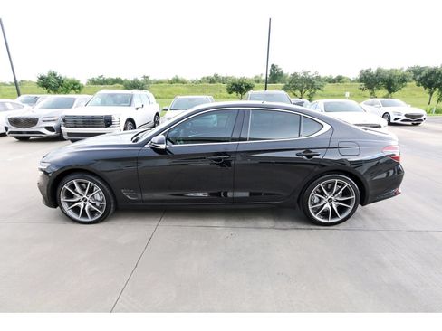 Used 2026 Genesis G70 2.5T AWD/4WD image 5