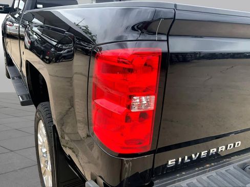 Used 2018 Chevrolet Silverado 2500 LTZ w/ Duramax Plus Package AWD/4WD image 28