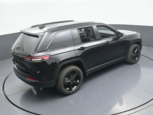New 2026 Jeep Grand Cherokee Limited w/ Limited Altitude Package RWD image 46