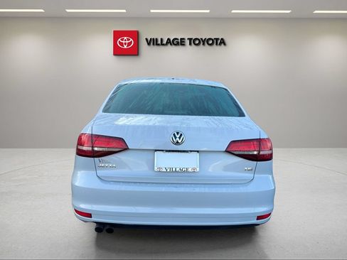 Used 2017 Volkswagen Jetta S FWD image 4