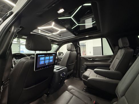 Used 2024 GMC Yukon Denali AWD/4WD image 28