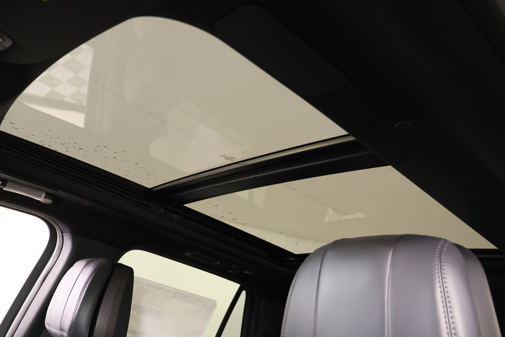 New 2026 Lincoln Navigator L Reserve w/ Jet Appearance Package AWD/4WD image 16