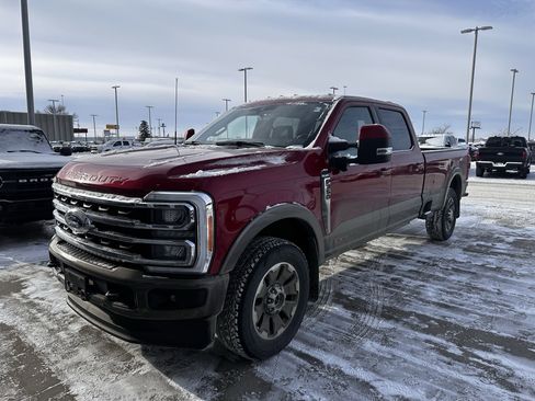 Used 2023 Ford F350 King Ranch w/ FX4 Off-Road Package image 4