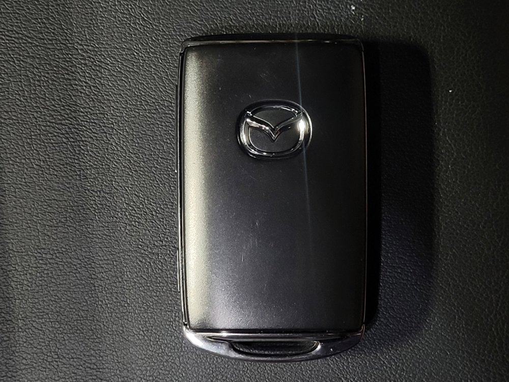 Used 2023 MAZDA MAZDA3 s FWD image 32