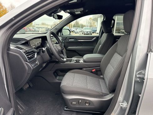 New 2026 GMC Acadia Elevation image 9