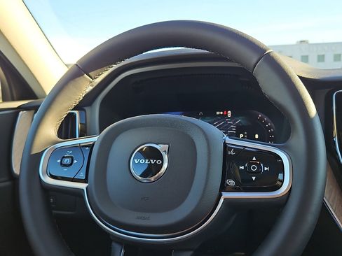 New 2026 Volvo XC60 B5 Plus w/ Protection Package Premier image 18