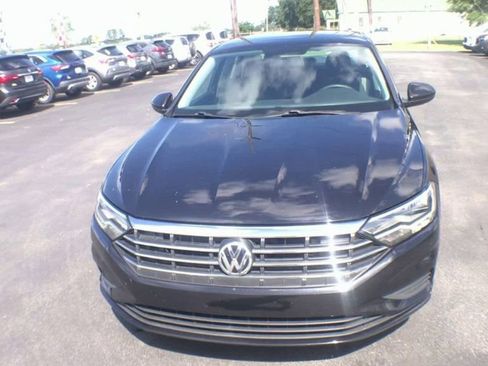 Used 2021 Volkswagen Jetta S image 3