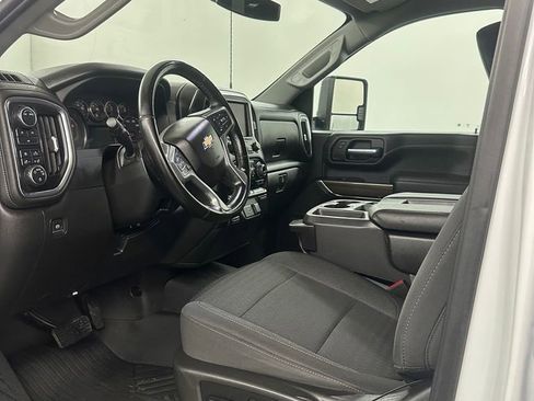 Used 2023 Chevrolet Silverado 2500 LT w/ Convenience Package image 10