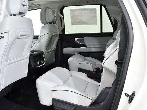 New 2026 Ford Expedition Max Platinum image 16