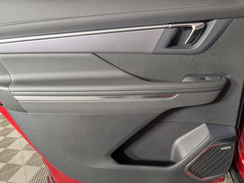 New 2026 Buick Enclave Sport Touring w/ Super Cruise Package image 32