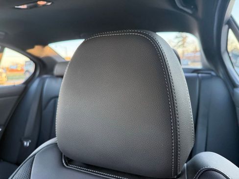 Used 2025 BMW 330i xDrive Sedan image 29