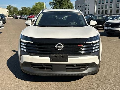Used 2025 Nissan Kicks SR w/ SR Premium Package AWD/4WD image 6