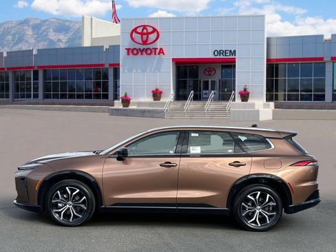 New 2026 Toyota Crown Signia image 5