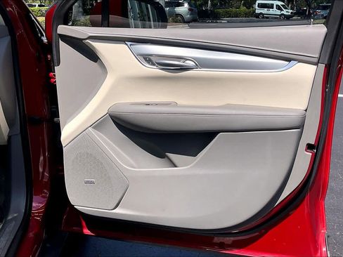 Used 2021 Cadillac XT5 Premium Luxury image 25