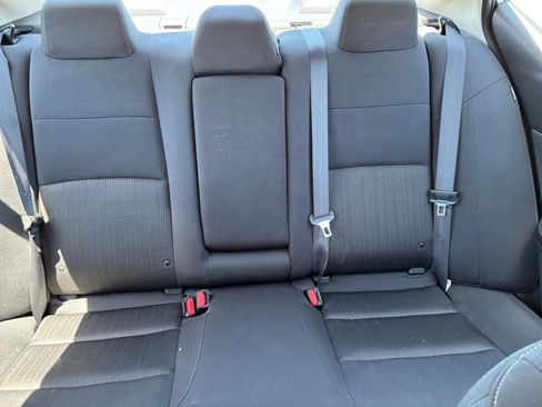 Used 2025 Nissan Altima 2.5 SV FWD image 38