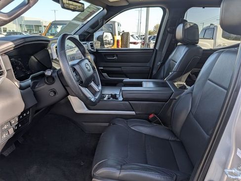 Used 2024 Toyota Tundra Platinum AWD/4WD image 25