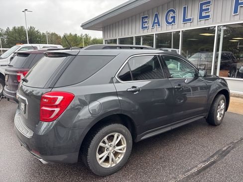 Used 2017 Chevrolet Equinox LT w/ Convenience Package AWD/4WD image 3