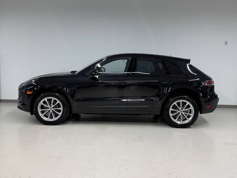 Certified 2026 Porsche Macan AWD/4WD image 2