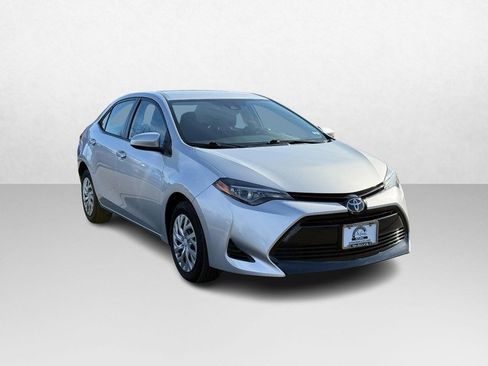 Used 2017 Toyota Corolla LE image 7