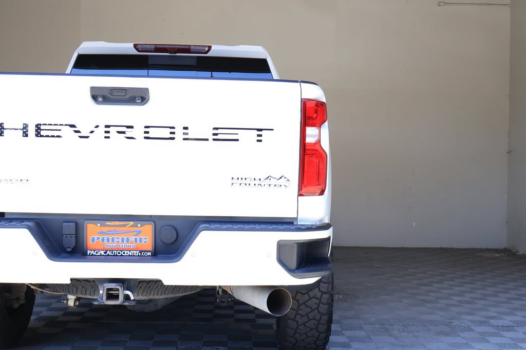 Used 2022 Chevrolet Silverado 3500 High Country w/ Safety Package II AWD/4WD image 15