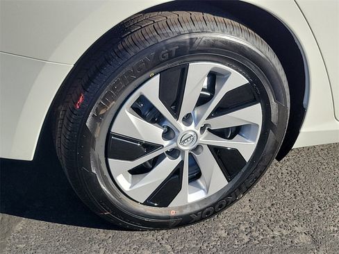 New 2025 Nissan Altima 2.5 S image 12