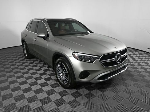 Used 2024 Mercedes-Benz GLC 300 image 24