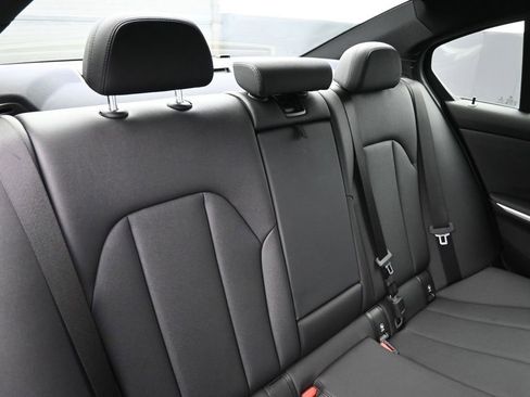 Used 2020 BMW 330i Sedan w/ M Sport Package RWD image 26